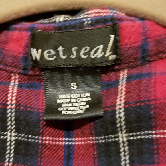 Y2K VINTAGE BRAND Wet Seal Red Flannel Button Down - Picture 2 of 2